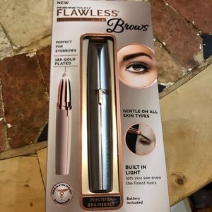 Eyebrow Shaper